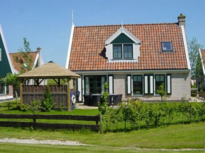 Отель Nice villa in Wieringer style near the Wadden Sea  Hippolytushoef